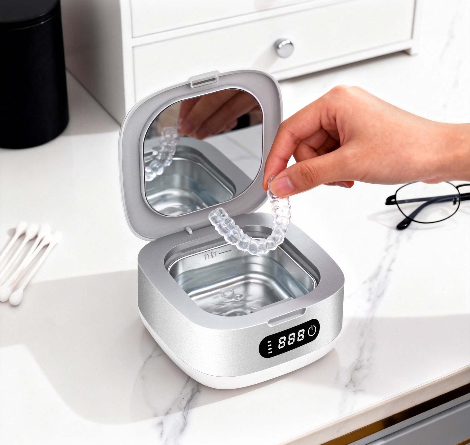 portable-wireless-aligner-cleaner-with-mirror-inside