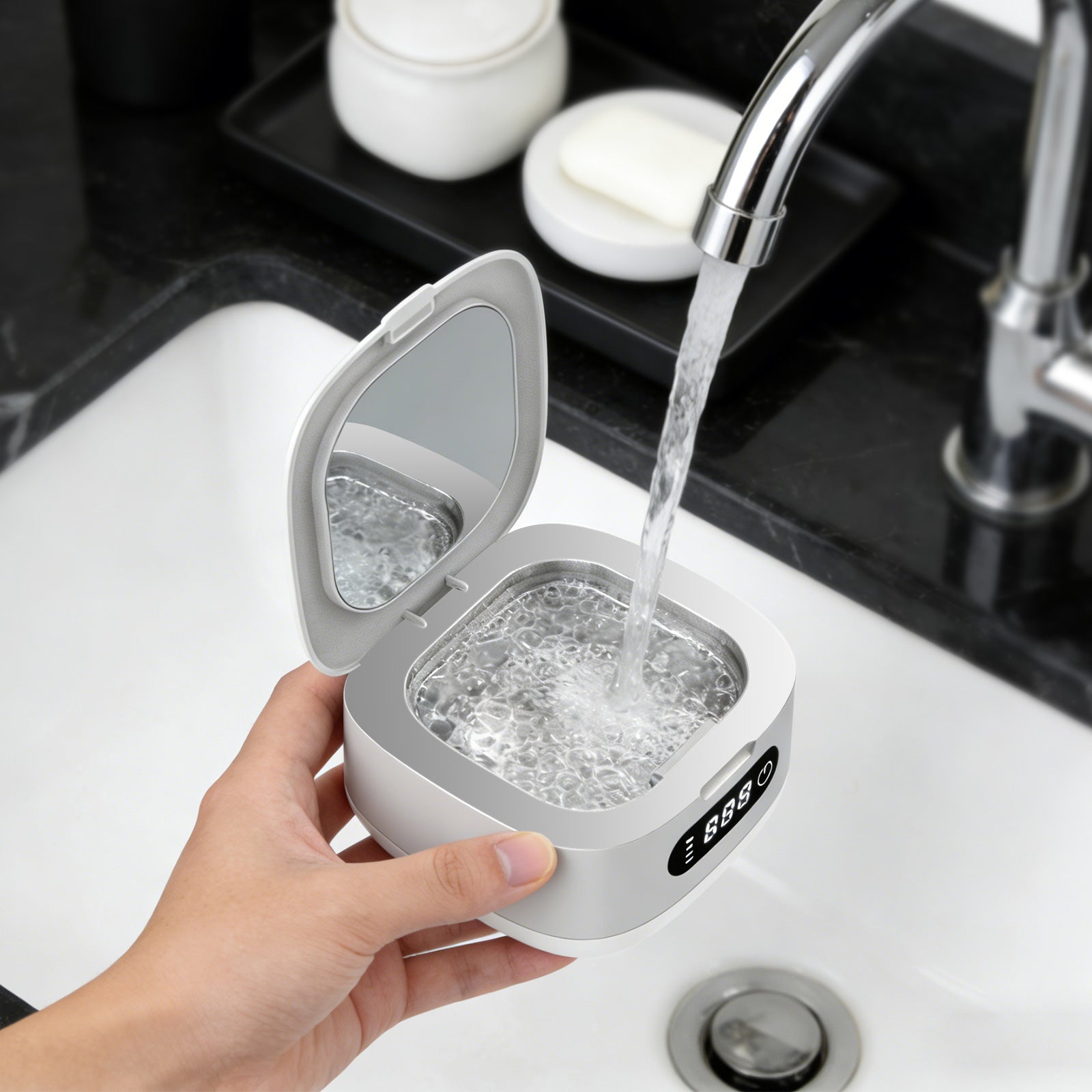 cleaning-stainless-steel-tank-of-travel-retainer-cleaner