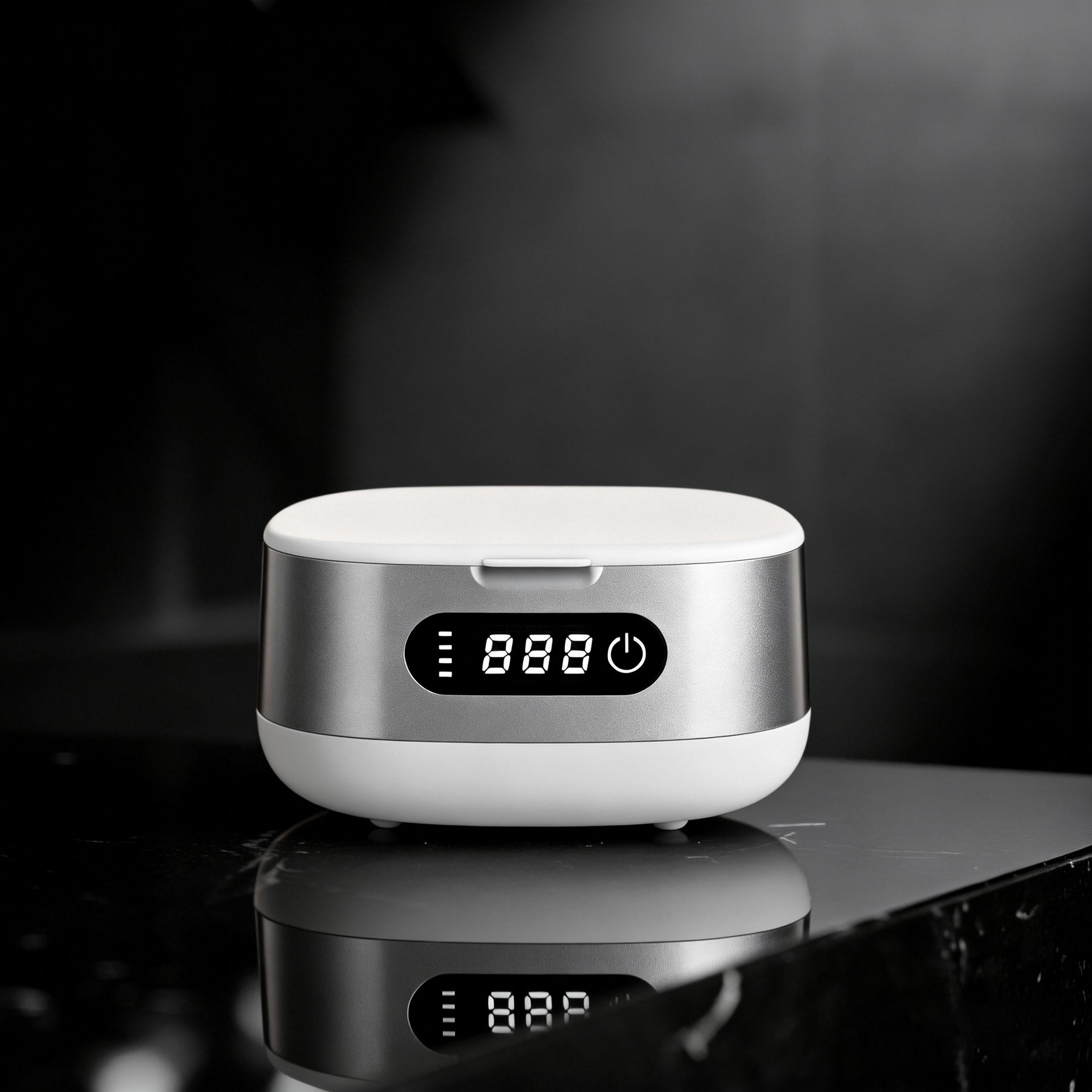 Voraiya Oral Pod – Ultrasonic Retainer Cleaner